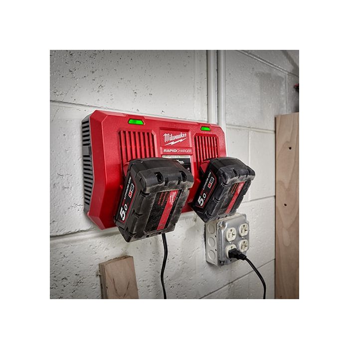 M18™ デュアルベイ充電器